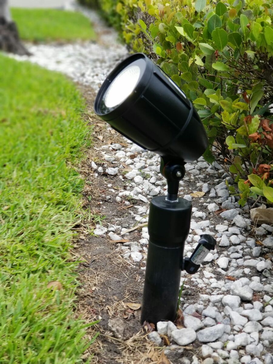 https://www.greeninovaled.com/products/fixtures/led-bullet-flood/